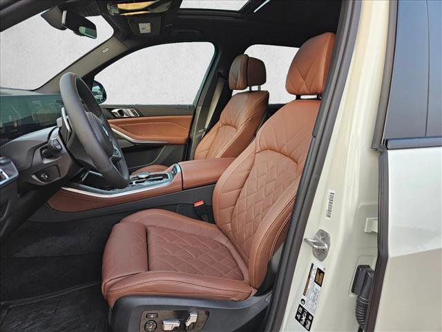Used 2026 BMW X5 xDrive40i w/ M Sport Package AWD/4WD image 16