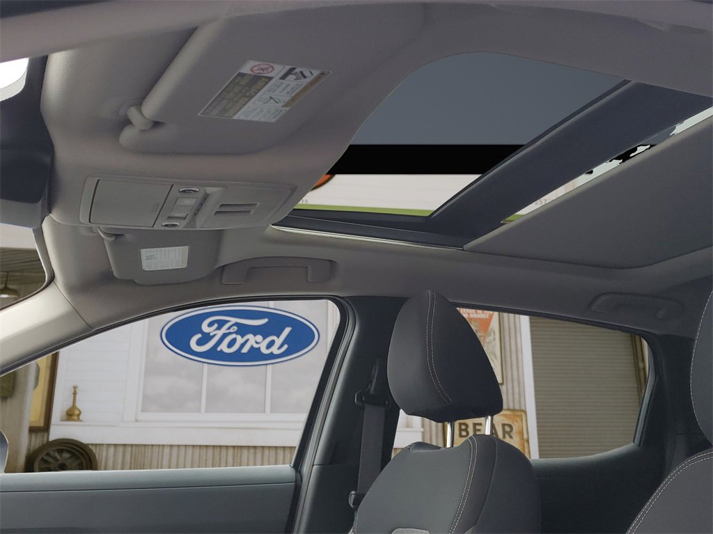 Used 2025 Nissan Kicks SV w/ SV Premium Package image 27