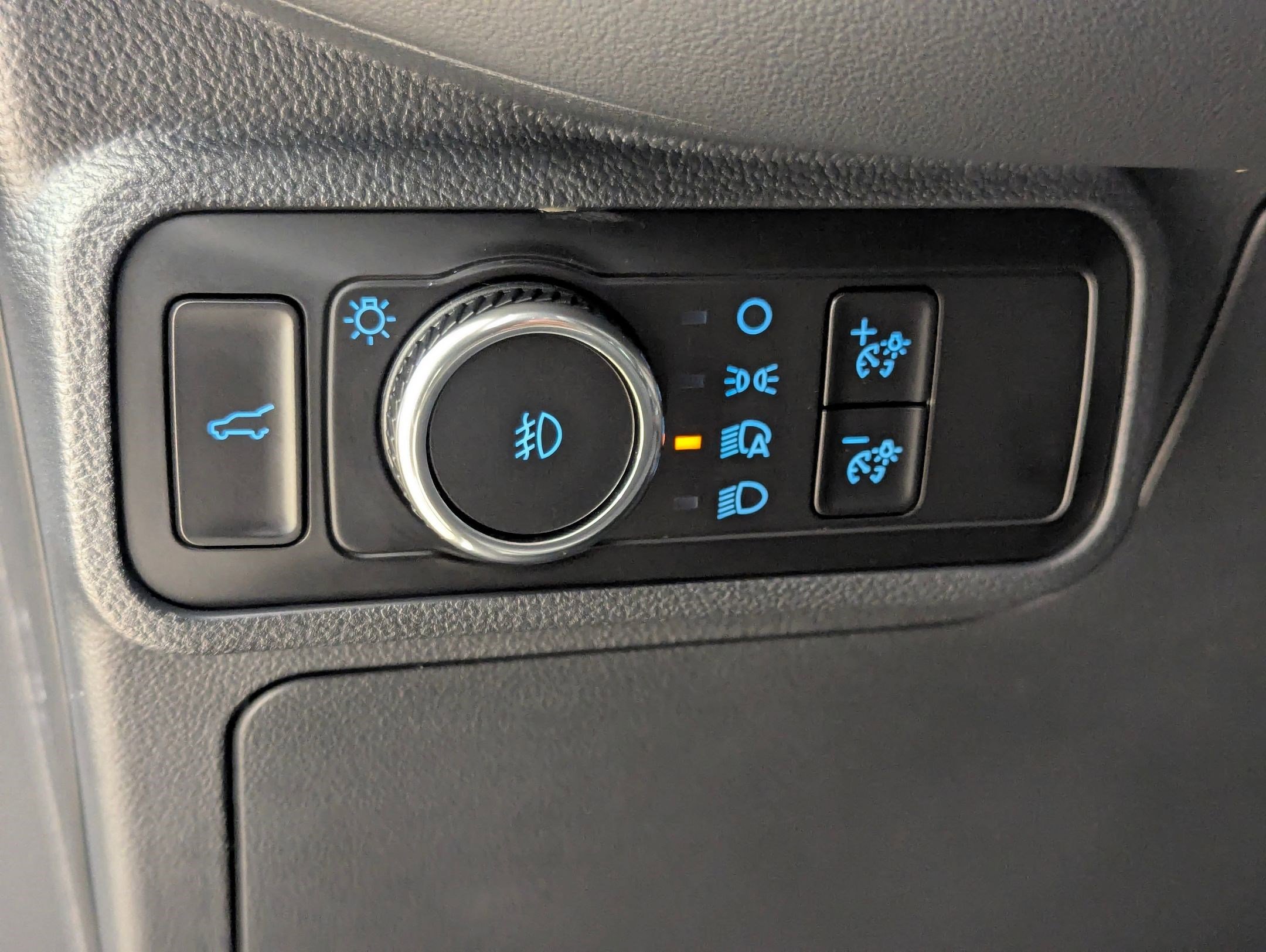 Certified 2025 Ford Explorer ST-Line w/ ST-Line Street Pack image 25