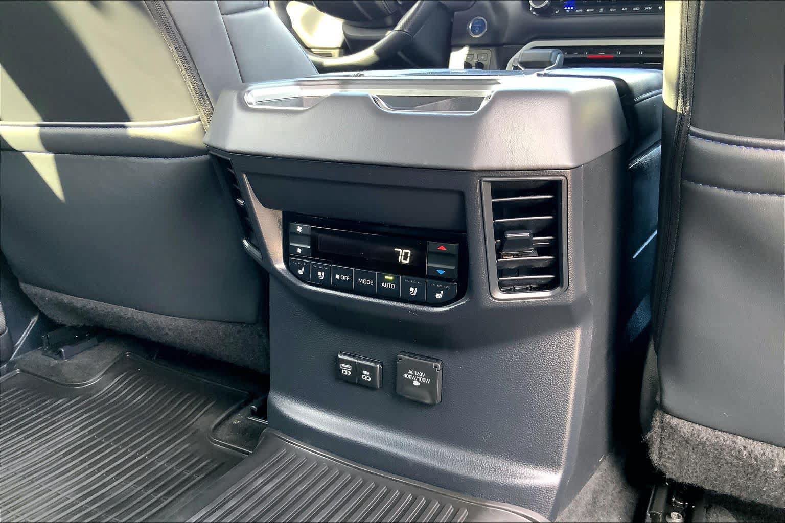 Used 2023 Toyota Sequoia Platinum AWD/4WD image 36