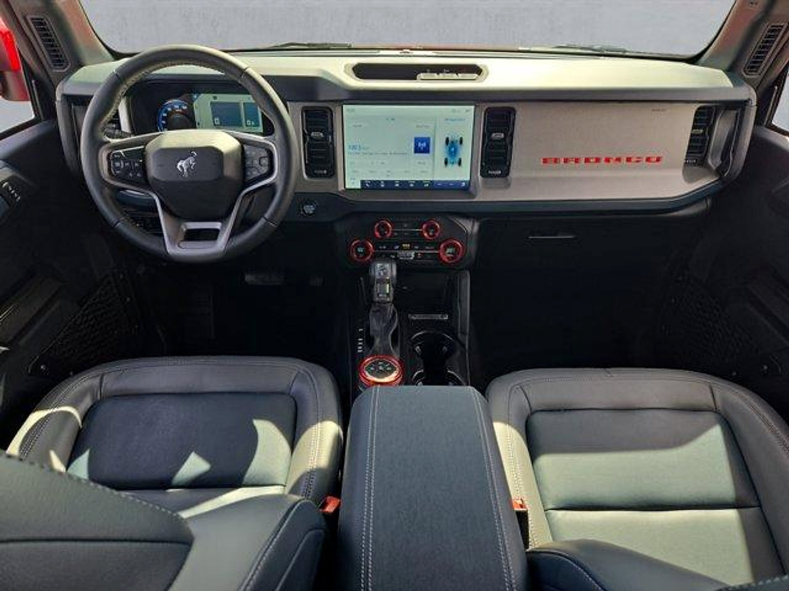 Certified 2024 Ford Bronco Outer Banks AWD/4WD image 9