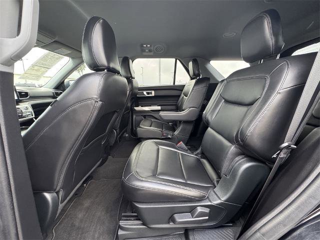Certified 2021 Ford Explorer XLT w/ Equipment Group 202A image 15