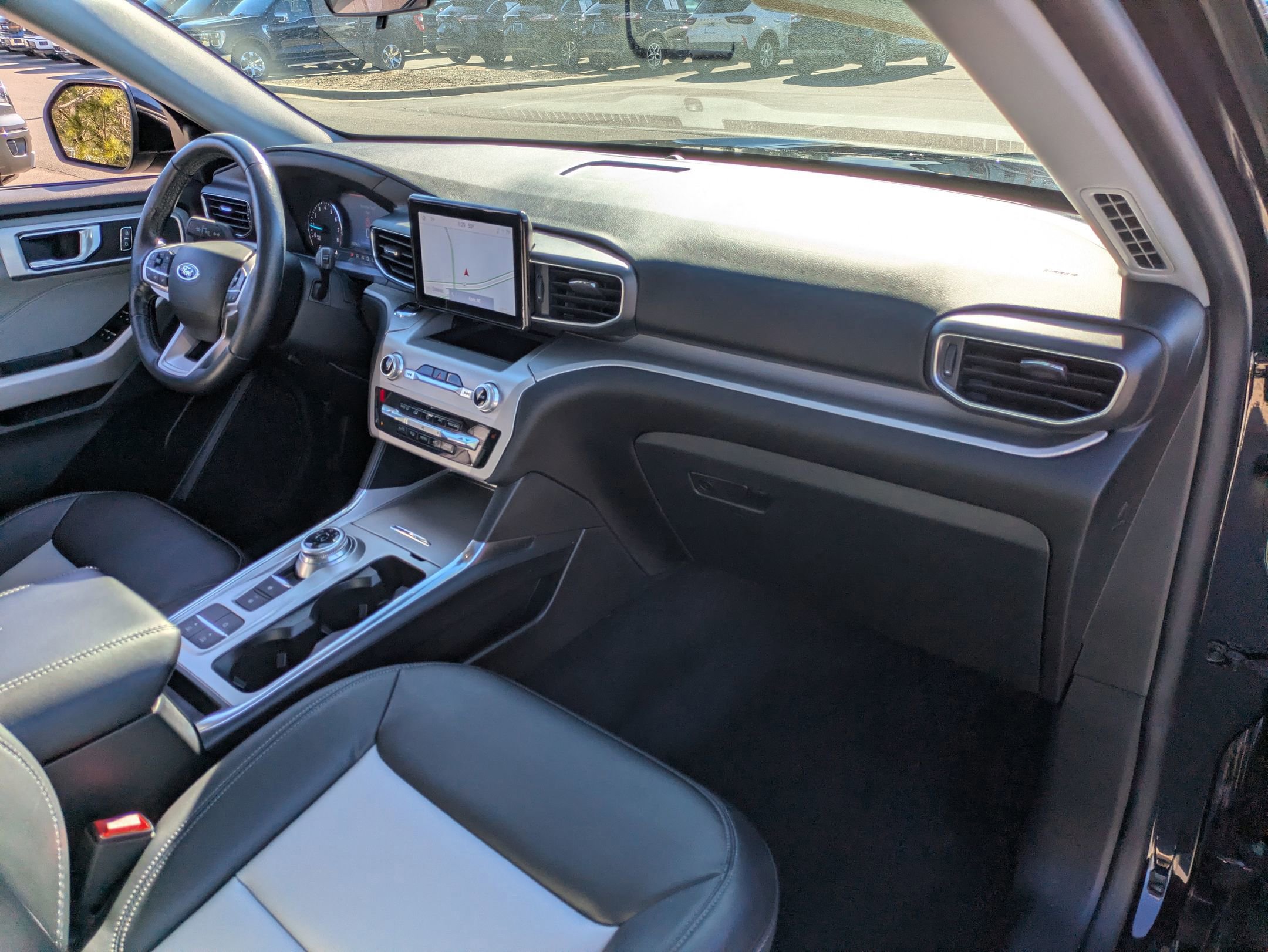 Certified 2022 Ford Explorer XLT w/ Equipment Group 202A image 41