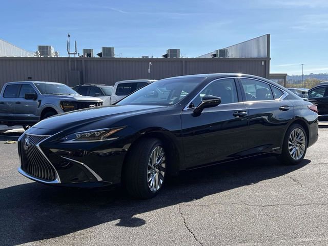 Used 2020 Lexus ES 300h Ultra Luxury image 8