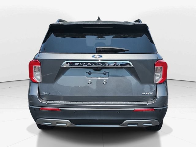Certified 2023 Ford Explorer XLT w/ Equipment Group 202A AWD/4WD image 5