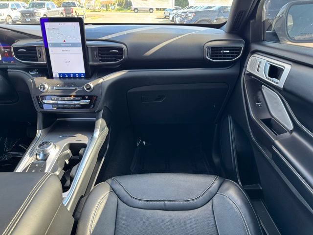 Certified 2020 Ford Explorer ST w/ Premium Technology Package AWD/4WD image 24