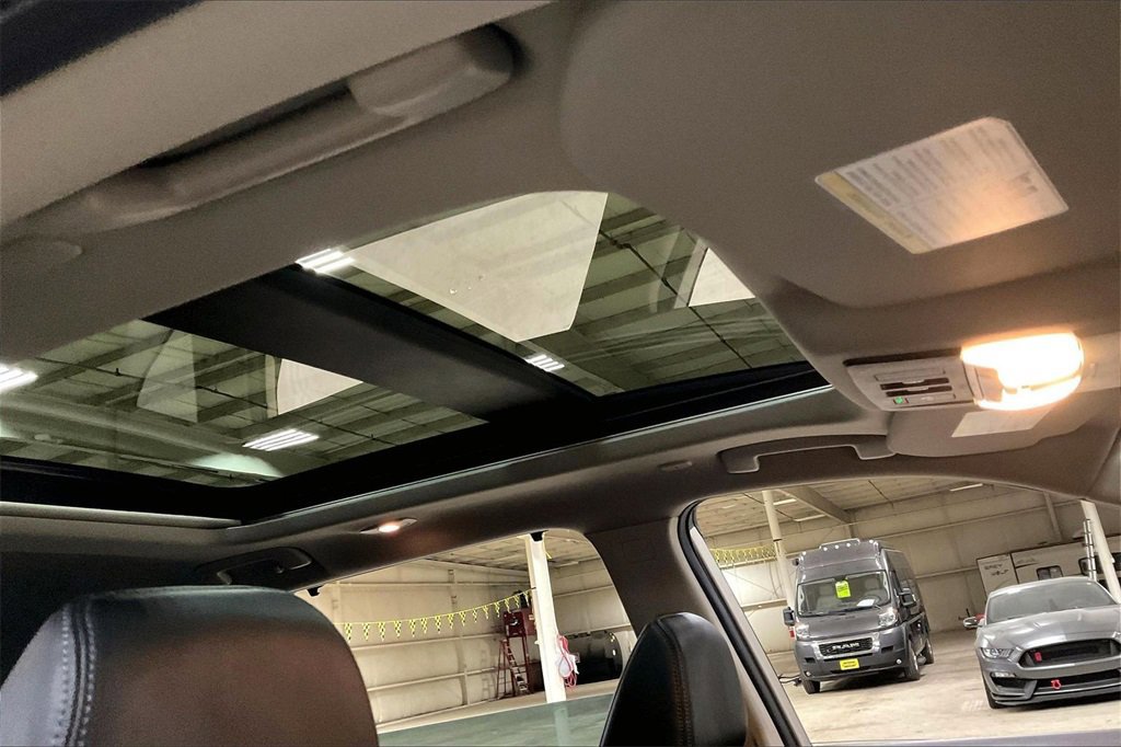 Used 2023 Nissan Rogue Platinum w/ Platinum Premium Package image 21