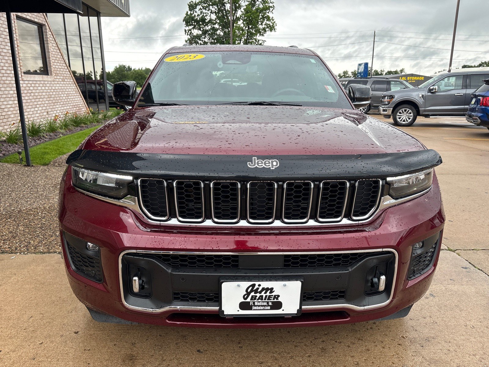 Used 2023 Jeep Grand Cherokee L Overland w/ Luxury Tech Group IV AWD/4WD image 8