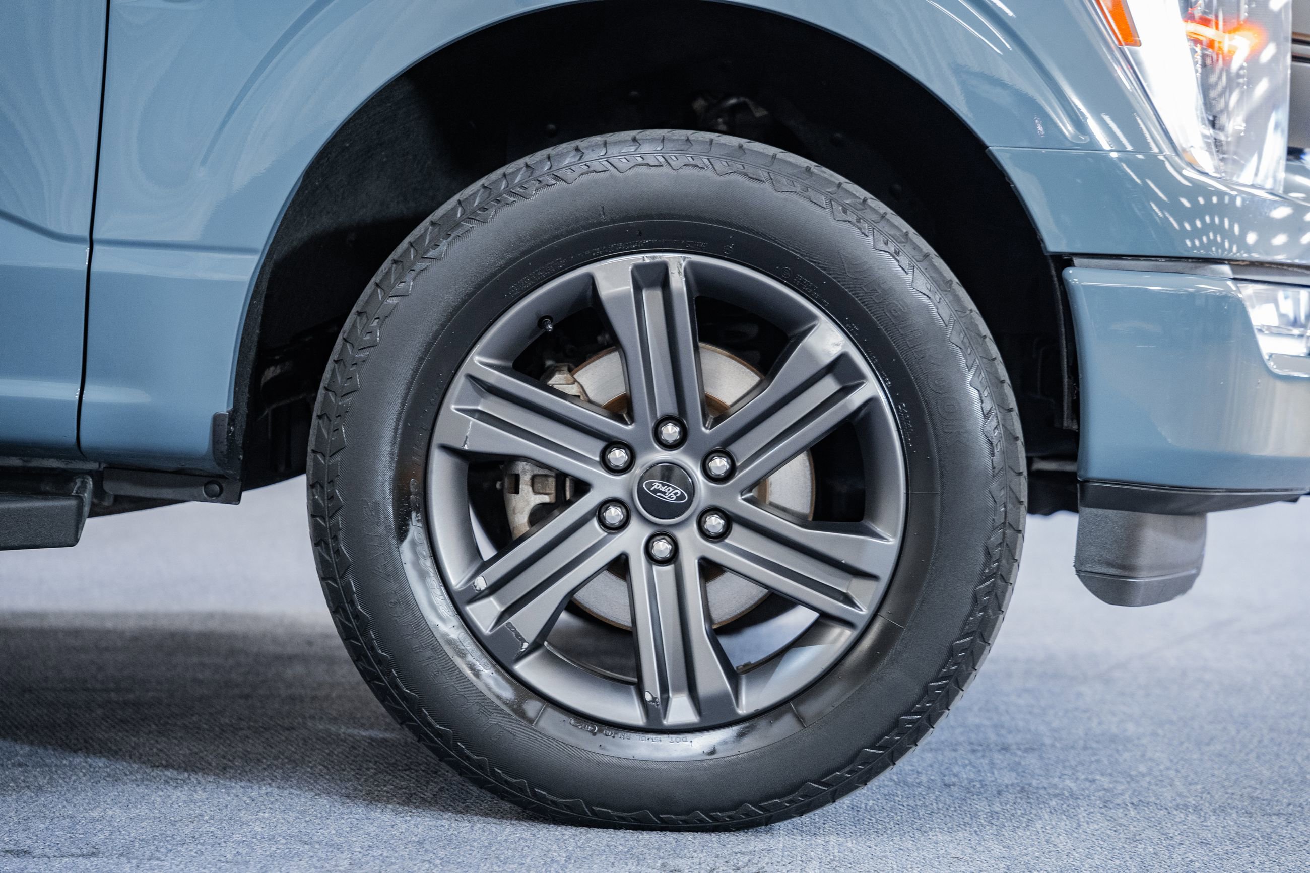 Certified 2023 Ford F150 Lariat w/ Equipment Group 502A High image 18