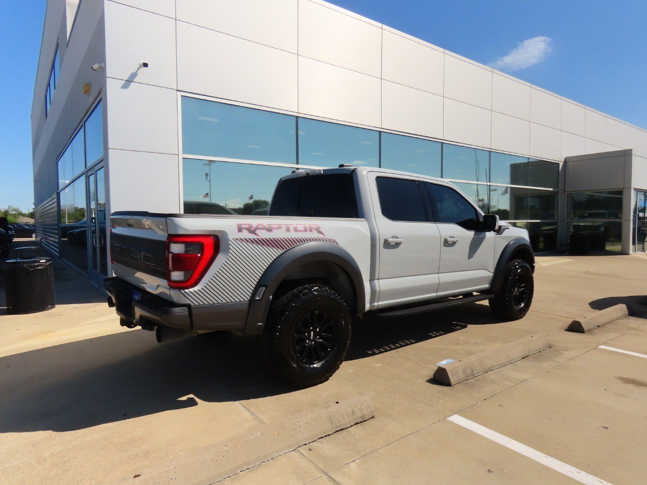 Certified 2023 Ford F150 Raptor AWD/4WD image 9