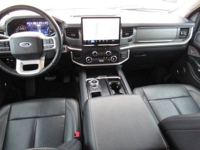 Certified 2024 Ford Expedition XLT RWD image 25
