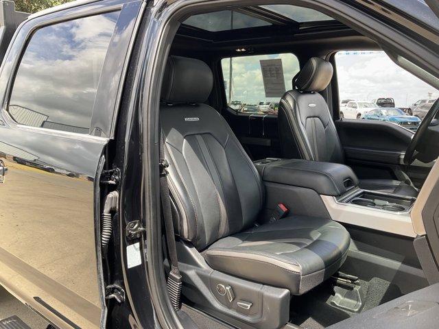Certified 2021 Ford F250 Platinum w/ FX4 Off-Road Package AWD/4WD image 20