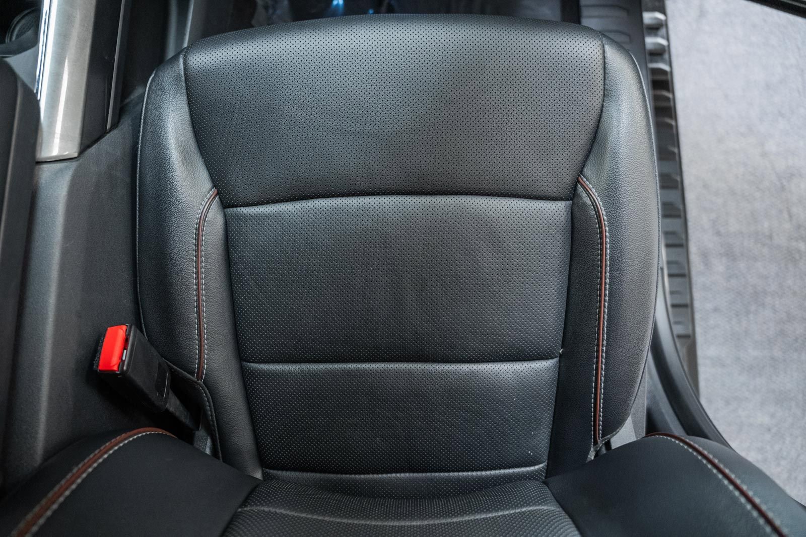 Certified 2023 Ford F150 Lariat w/ Equipment Group 502A High image 40