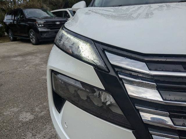 Used 2026 Nissan Rogue SL FWD image 10