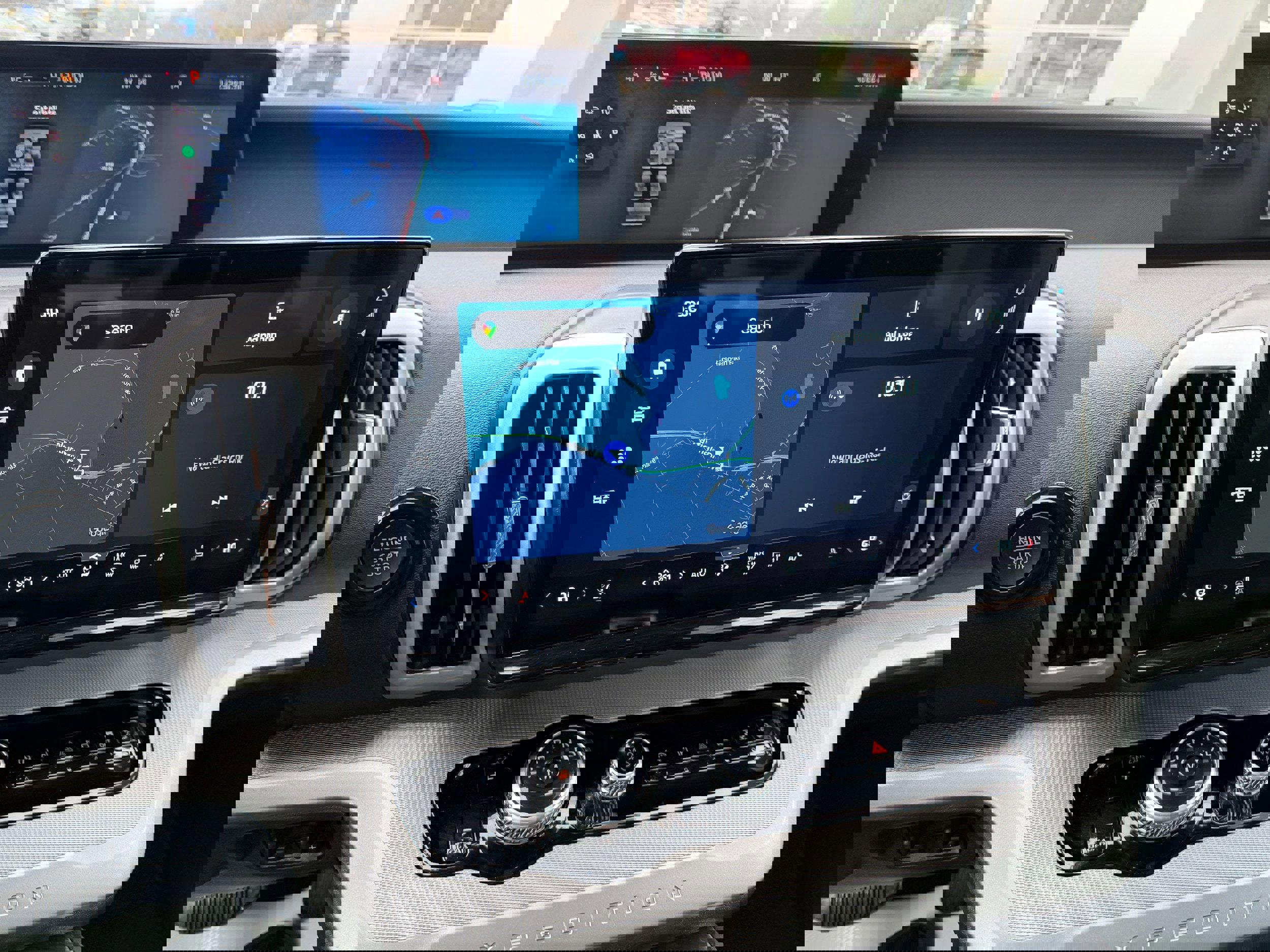 Certified 2025 Ford Expedition Active image 23