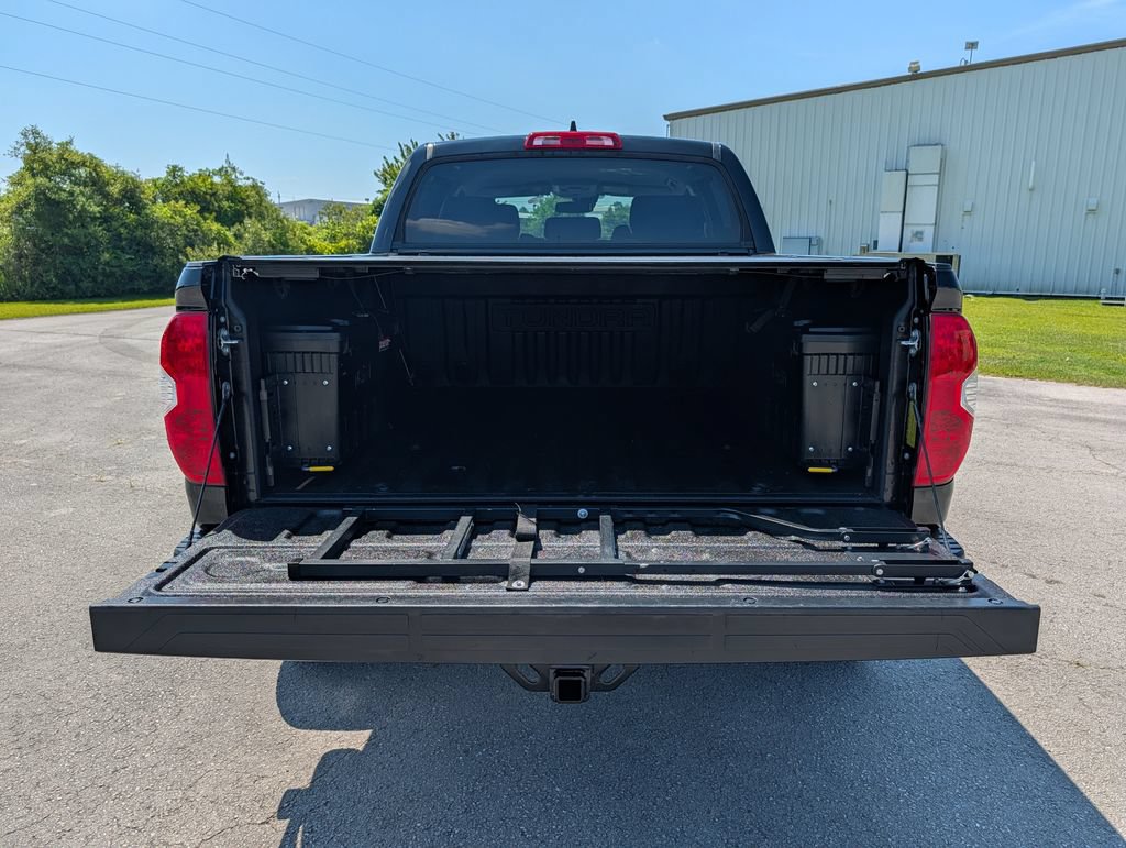 Used 2021 Toyota Tundra SR5 w/ TRD Off-Road Package AWD/4WD image 28