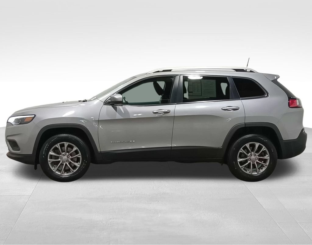 Used 2020 Jeep Cherokee Latitude Plus w/ Cold Weather Group AWD/4WD image 8