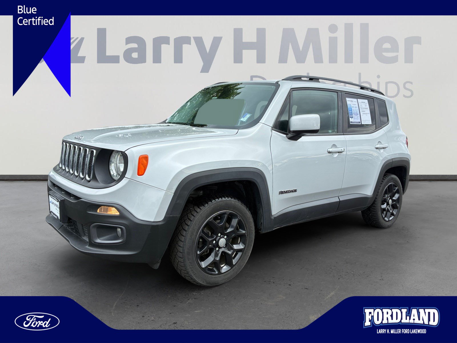 Used 2017 Jeep Renegade Latitude w/ Cold Weather Group AWD/4WD video 1