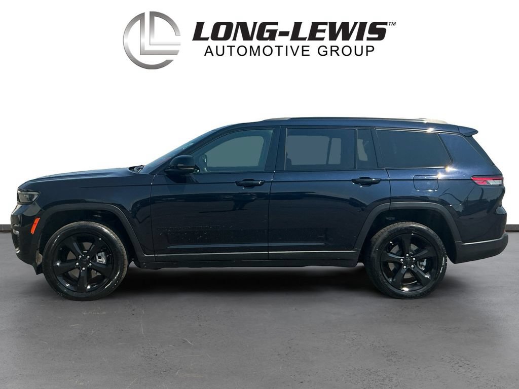 Used 2024 Jeep Grand Cherokee L Limited w/ Black Appearance Package AWD/4WD image 2