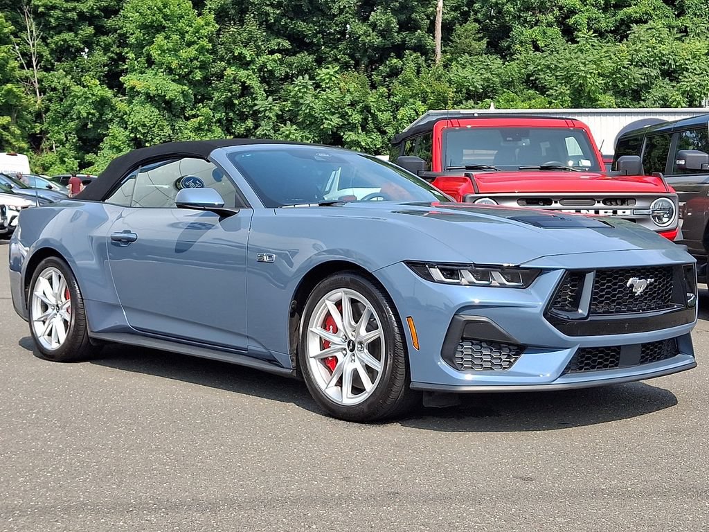 Certified 2025 Ford Mustang GT Premium RWD image 31