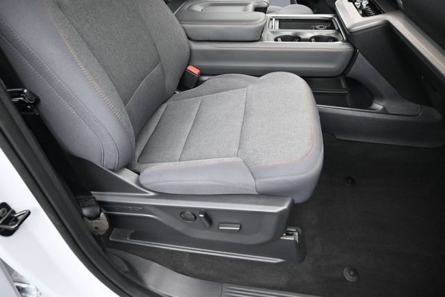 Certified 2025 Ford Expedition Active AWD/4WD image 32