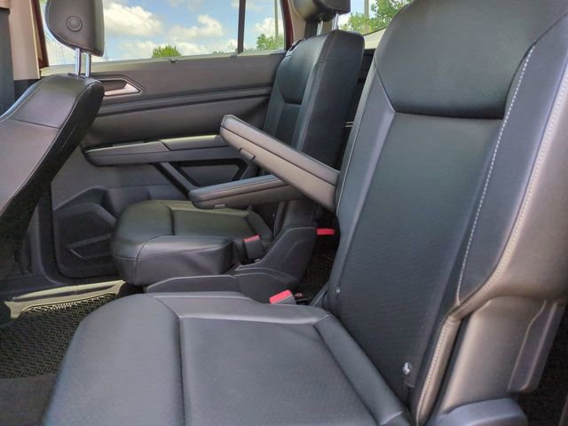 Used 2019 Volkswagen Atlas SE w/ Panoramic Sunroof Package FWD image 14