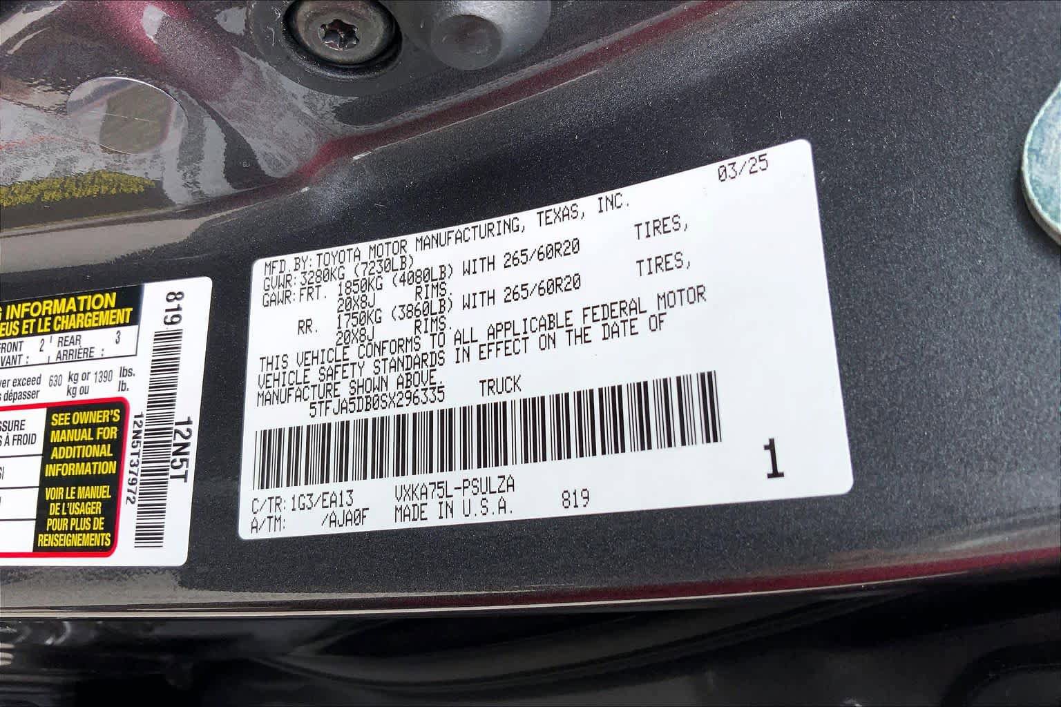 Used 2025 Toyota Tundra Limited AWD/4WD image 33