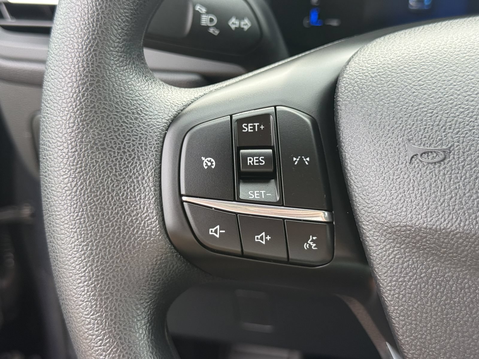 Certified 2025 Ford Escape Active FWD image 31