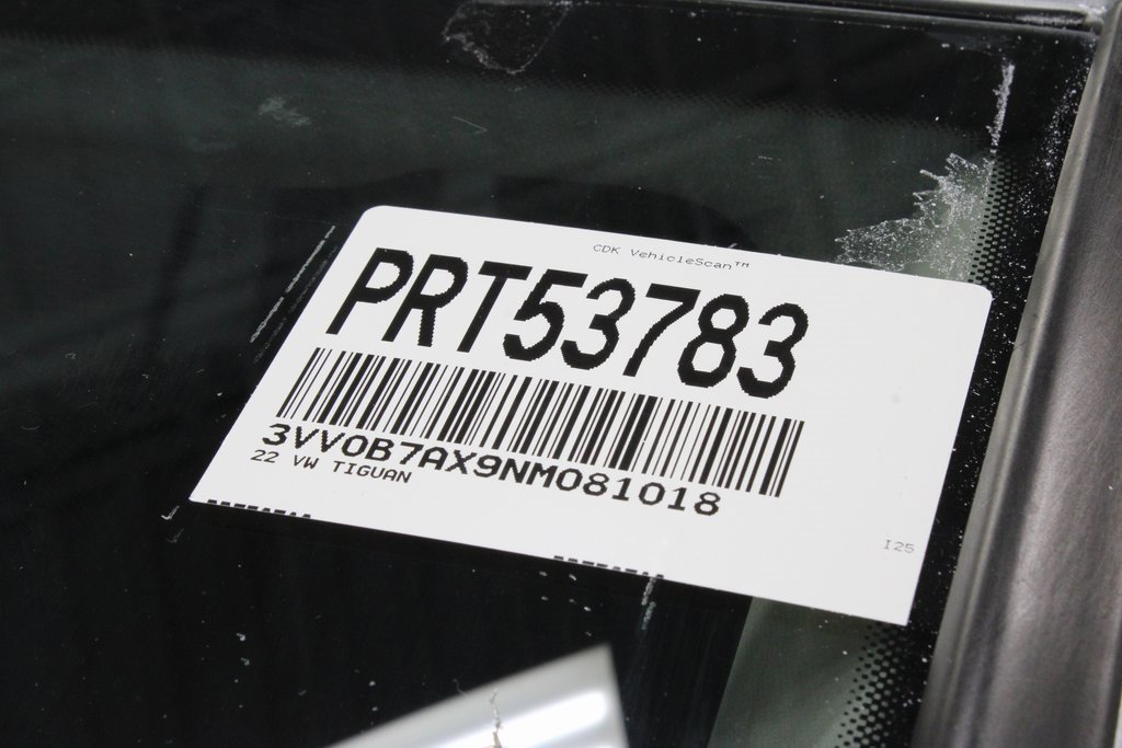 Used 2022 Volkswagen Tiguan S image 36