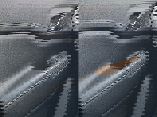 Used 2021 GMC Acadia SLE image 38