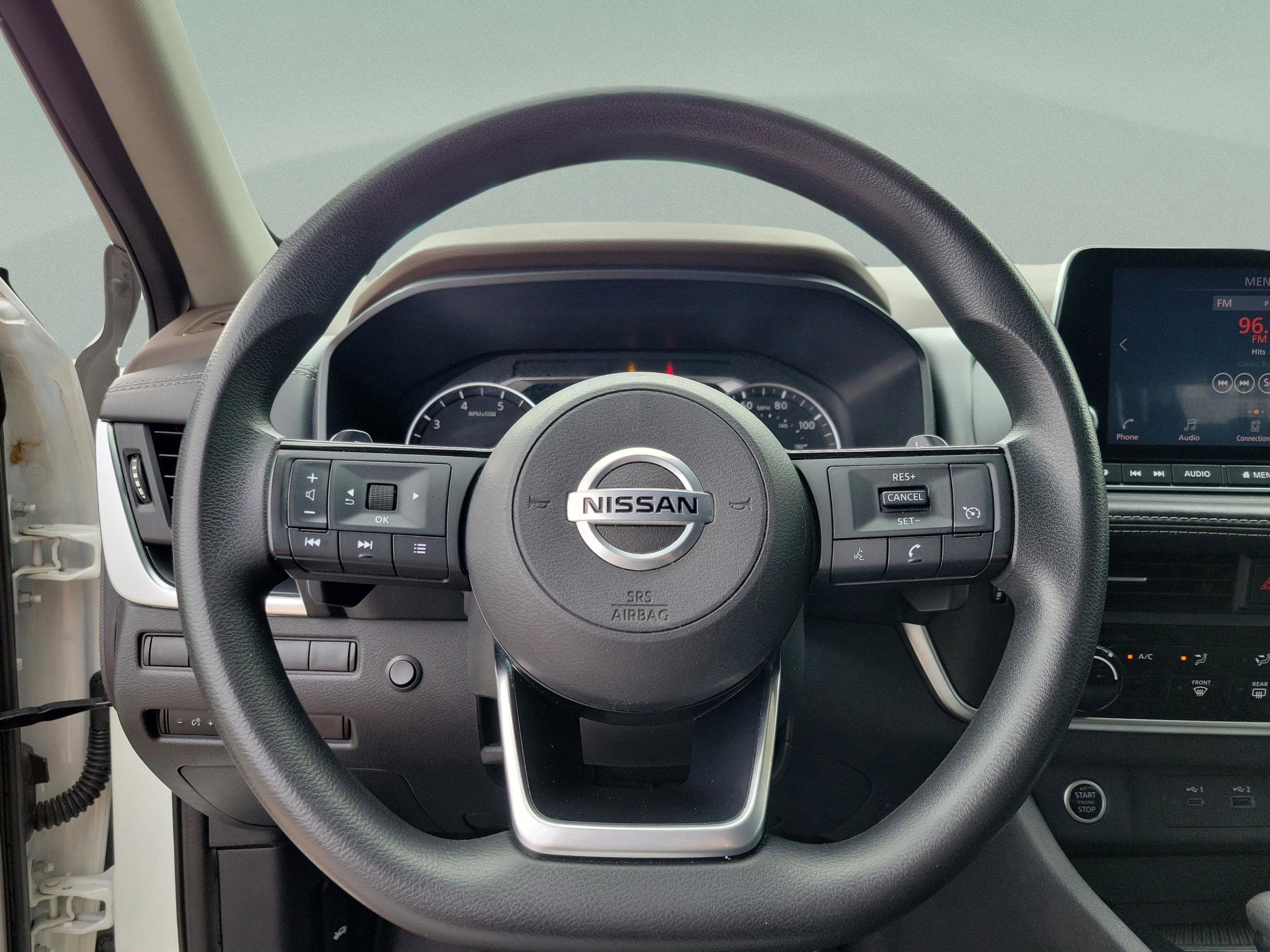 Used 2021 Nissan Rogue S image 22