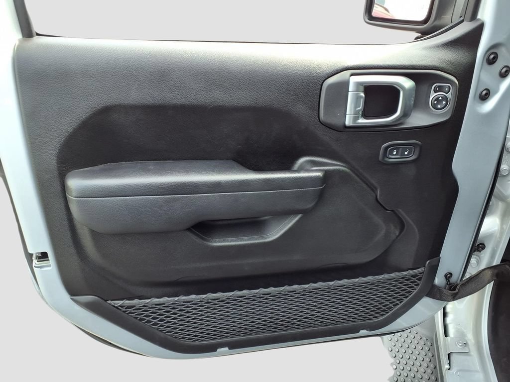 Used 2024 Jeep Wrangler Sport AWD/4WD image 24