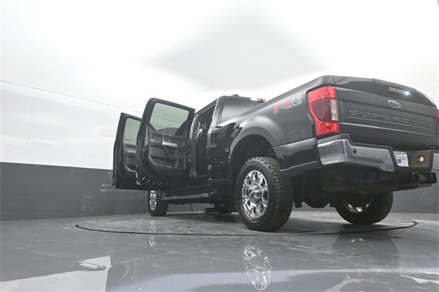 Certified 2021 Ford F250 Lariat w/ Chrome Package image 37