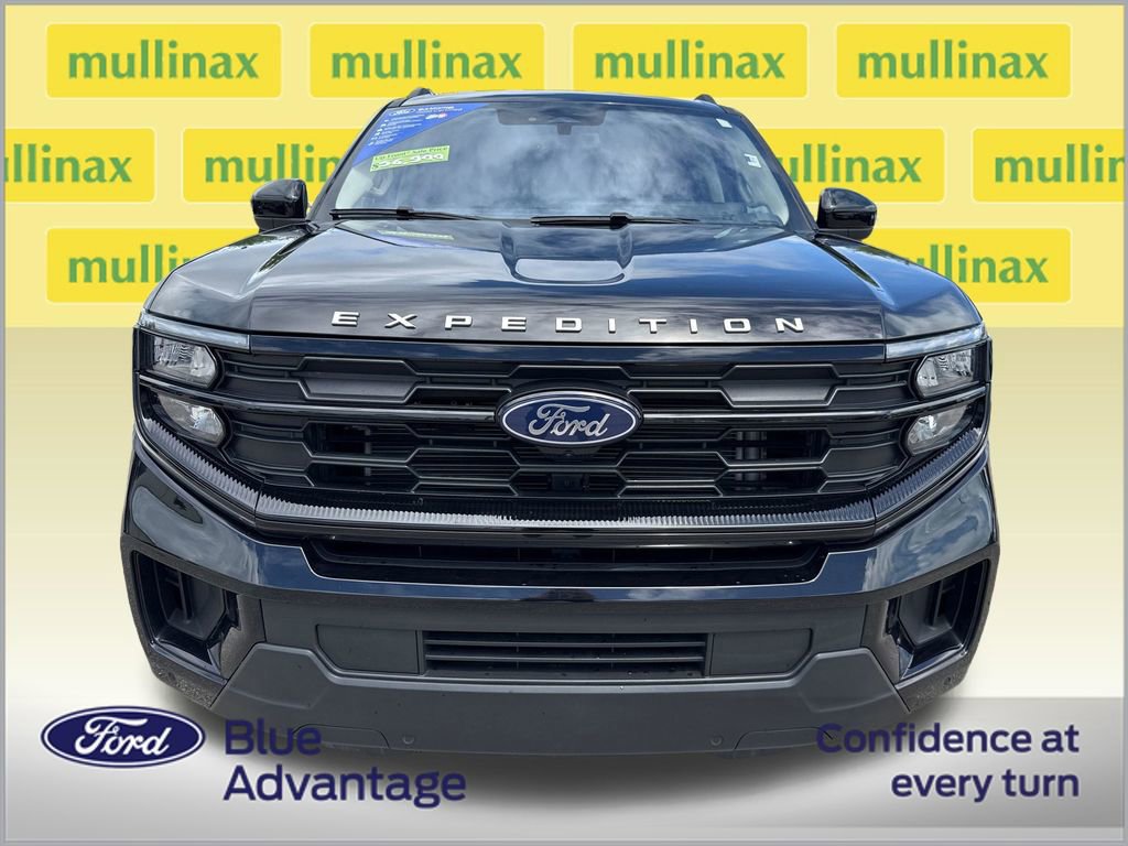 Certified 2025 Ford Expedition Max Active image 6