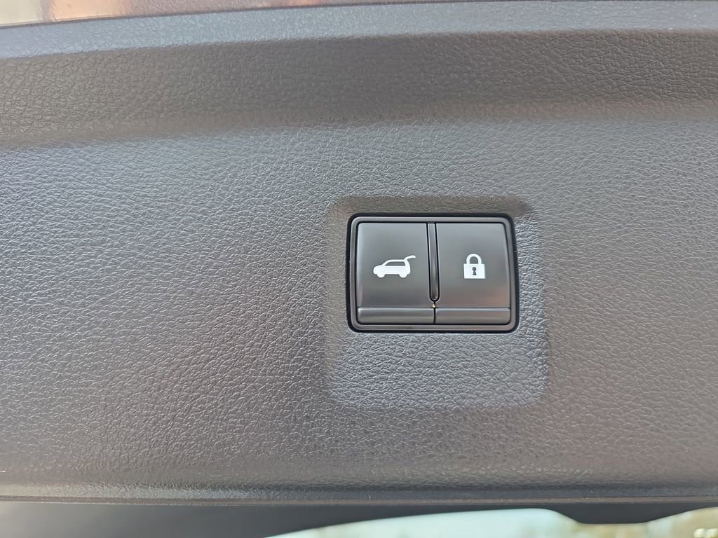 Used 2023 INFINITI QX60 Luxe w/ Cargo Package AWD/4WD image 23