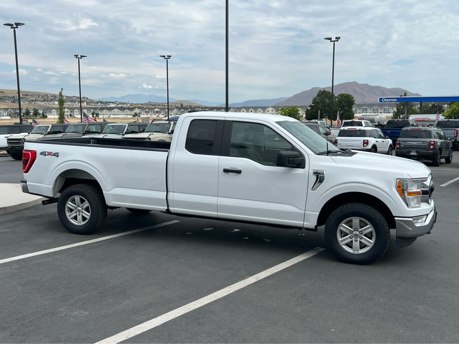 Certified 2022 Ford F150 XLT w/ Trailer Tow Package AWD/4WD image 5