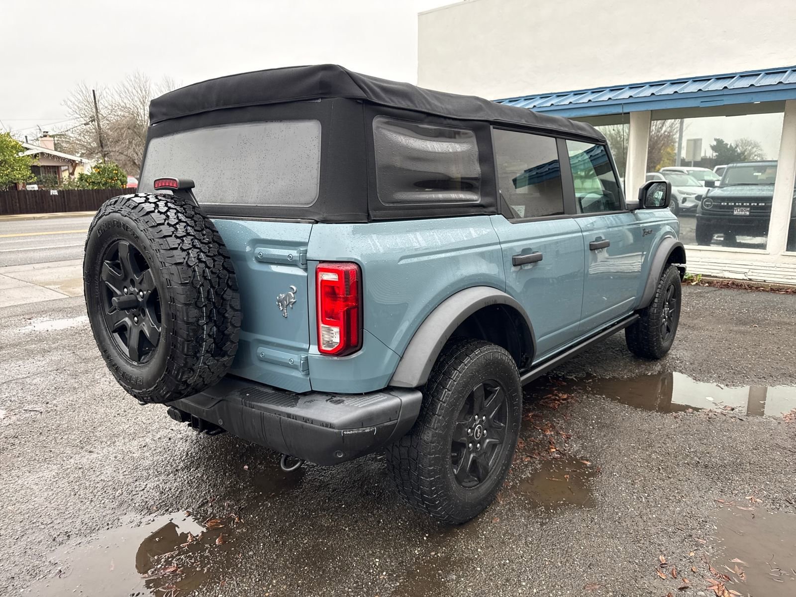 Certified 2021 Ford Bronco Black Diamond image 4