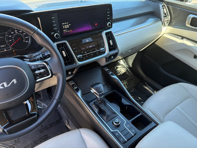 Used 2023 Kia Sorento S FWD image 28
