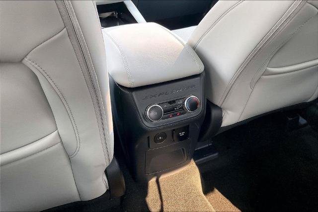 Certified 2026 Ford Explorer Platinum w/ LUX Leather Package AWD/4WD image 34