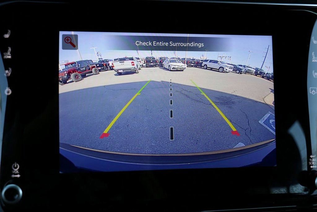 Used 2024 Jeep Wagoneer L Series II image 12