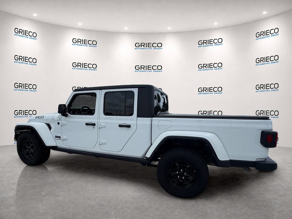 Used 2022 Jeep Gladiator Sport AWD/4WD image 5