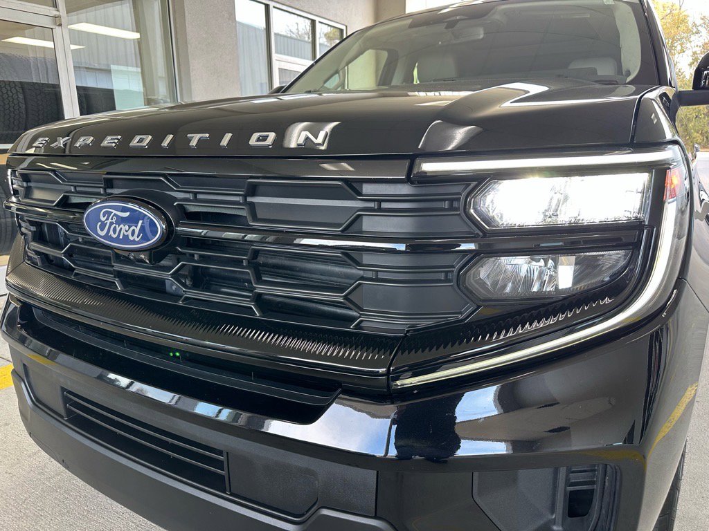 Certified 2025 Ford Expedition Max Active image 2