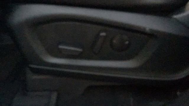 Certified 2022 Ford Explorer XLT w/ Equipment Group 202A image 20