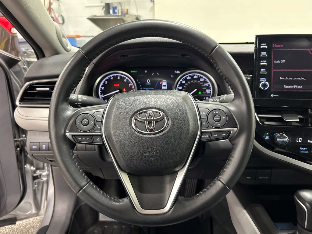 Used 2021 Toyota Camry XLE w/ Navigation Package FWD image 15