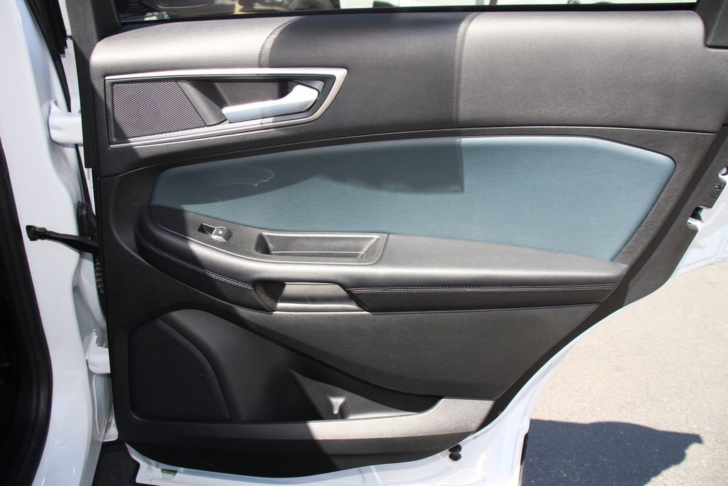 Certified 2024 Ford Edge SEL w/ Sport Appearance Package AWD/4WD image 25
