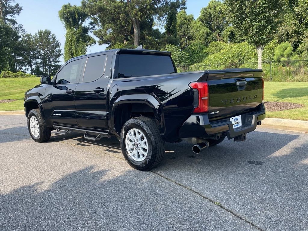 Used 2024 Toyota Tacoma SR5 AWD/4WD image 7