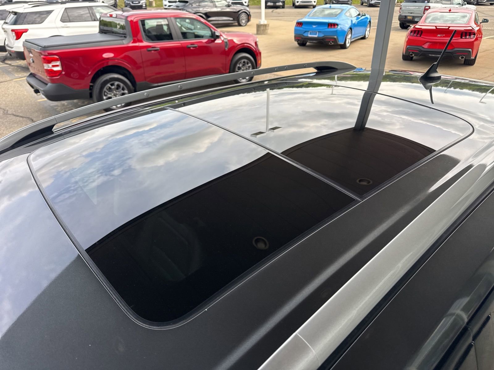 Certified 2018 Ford Escape Titanium AWD/4WD image 21
