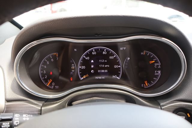 Used 2022 Jeep Grand Cherokee Limited w/ Tech Group AWD/4WD image 19