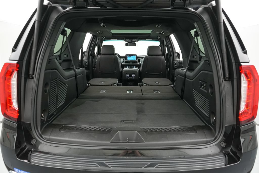 Used 2023 GMC Yukon XL SLT w/ SLT Luxury Package AWD/4WD image 24