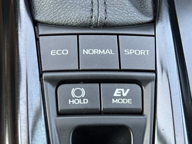 Used 2025 Toyota Camry LE FWD image 25